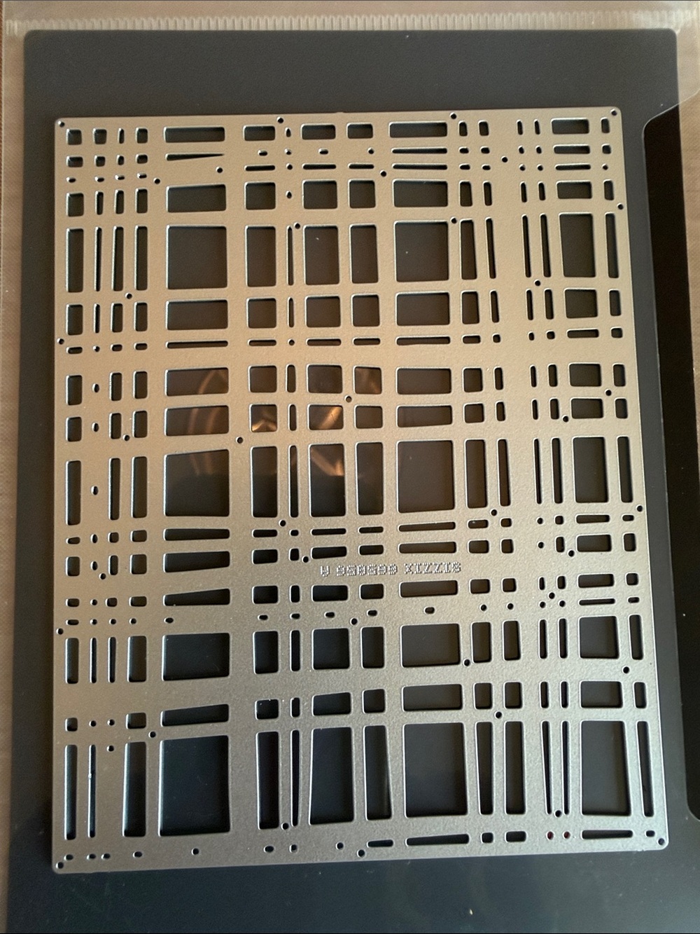 Sizzix Tim Holtz “Simple Plaid” Thinlit  Die - Picture 2 of 2